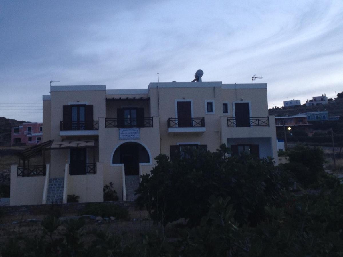 Hotel Theodorou Azolimnos Esterno foto