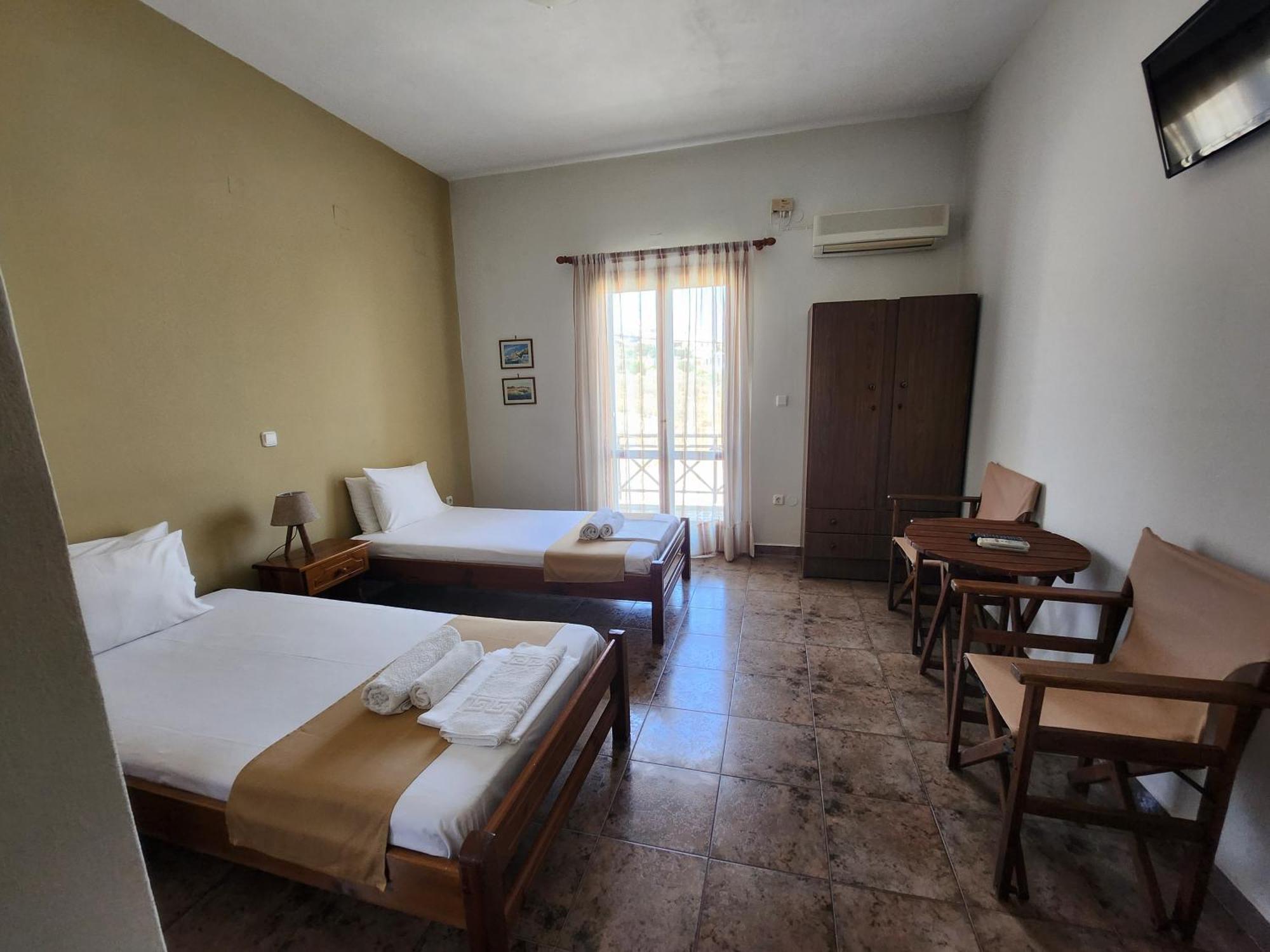 Hotel Theodorou Azolimnos Esterno foto