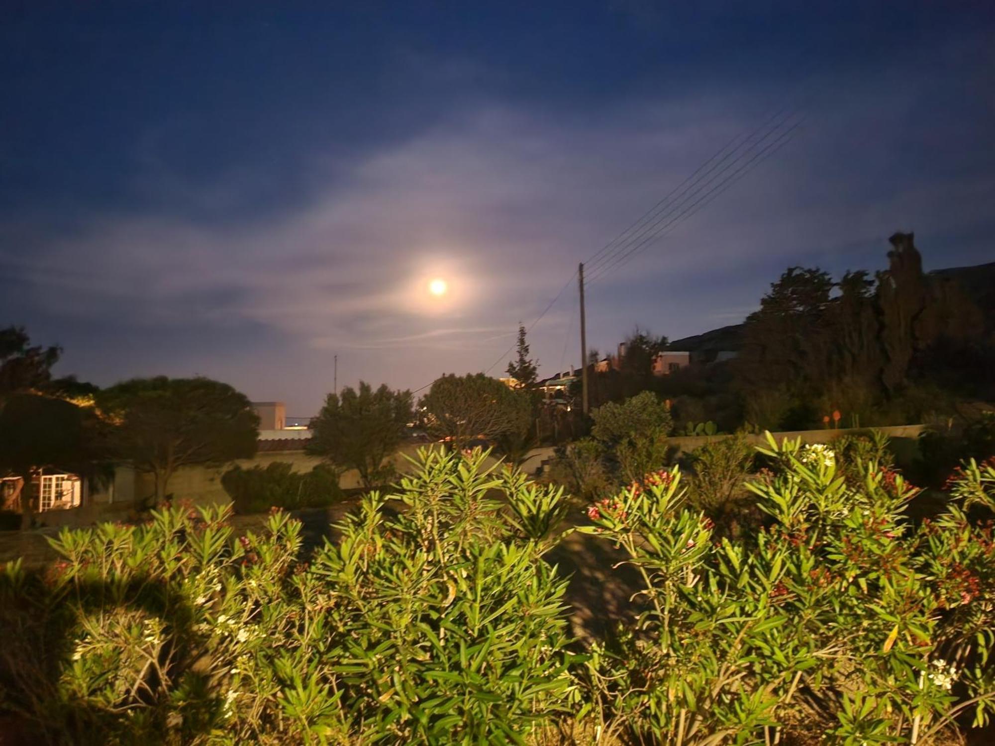 Hotel Theodorou Azolimnos Esterno foto